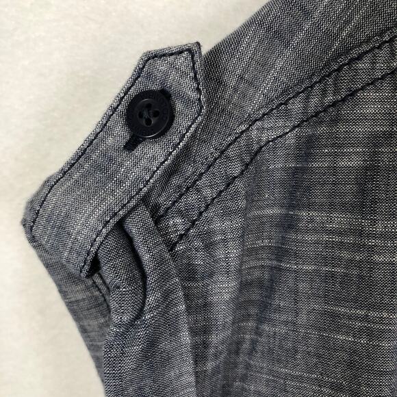 Columbia Chambray Shirt Women's Size Small Camp Henry Relaxed  NEW - Picture 6 of 10